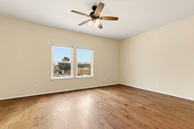 3743 Candelarias Lane NW, Albuquerque, NM 87107