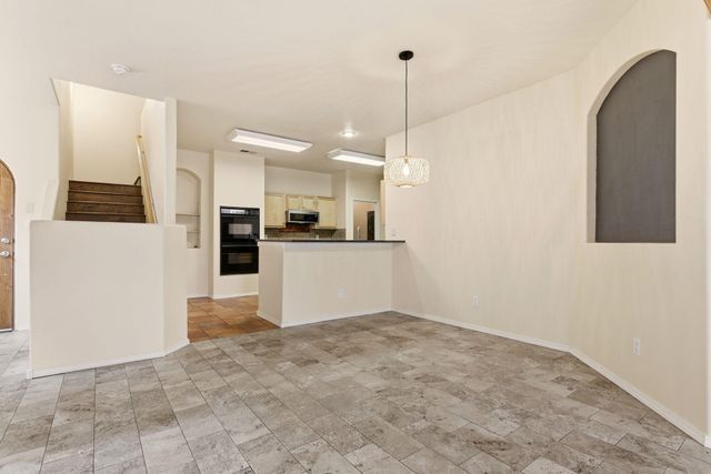 3743 Candelarias Lane NW, Albuquerque, NM 87107