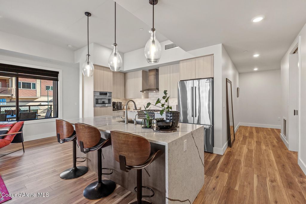 1579 W Riverstone DR, UNIT 206, Coeur d'Alene, ID 83814 photo 4
