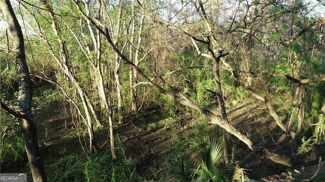 5076 Jacksonville Avenue, Brunswick, GA 31523