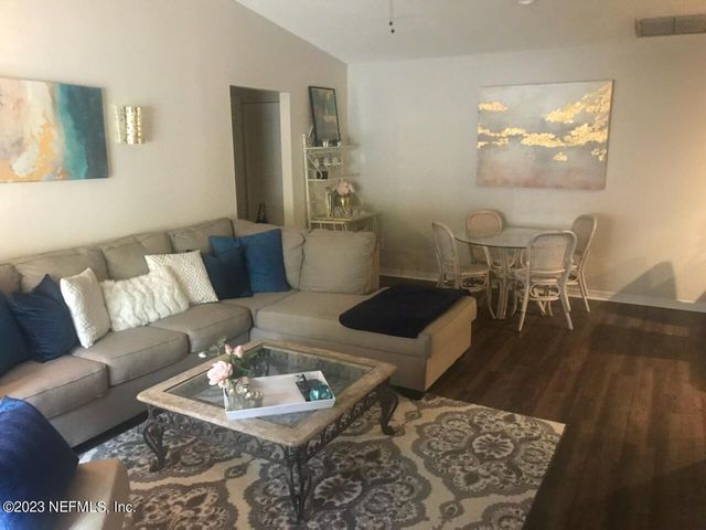 1503 CHALLENGER Court 1503, Jacksonville, FL 32233