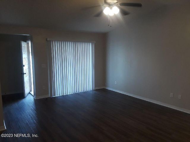 1503 CHALLENGER Court 1503, Jacksonville, FL 32233