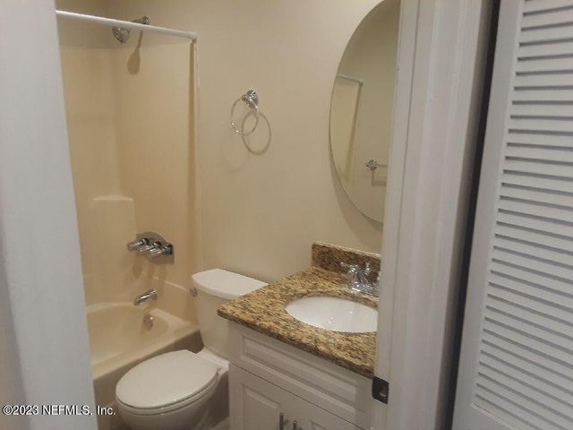 1503 CHALLENGER Court 1503, Jacksonville, FL 32233