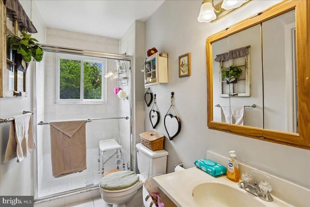 12622 EASTBOURNE DR, Silver Spring, MD 20904