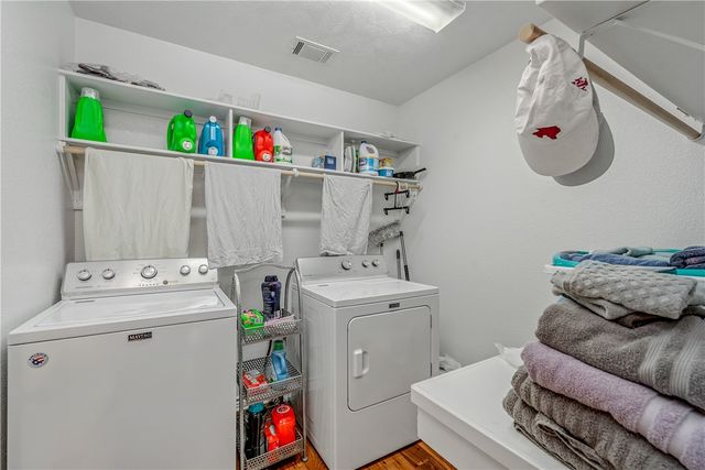 918 Dove Landing Drive, College Station, TX 77845