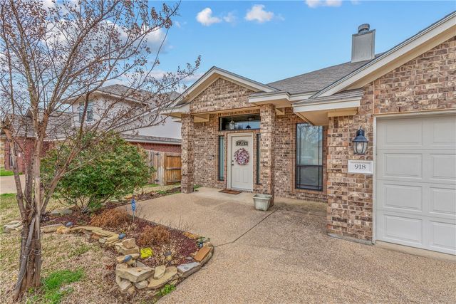 918 Dove Landing Drive, College Station, TX 77845