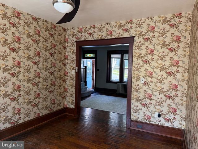 14 S 12TH ST, Pottsville, PA 17901