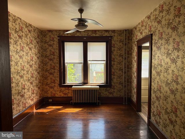 14 S 12TH ST, Pottsville, PA 17901