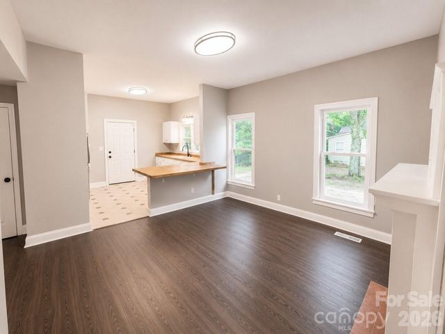 1115 Wilson W Lee Boulevard, Statesville, NC 28677