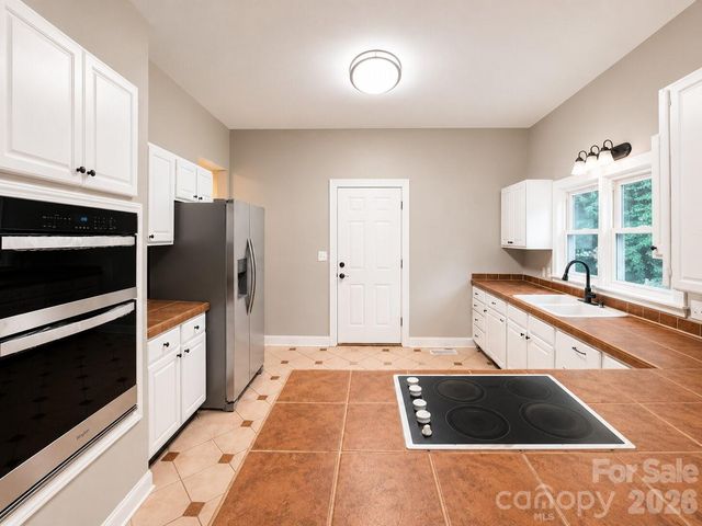 1115 Wilson W Lee Boulevard, Statesville, NC 28677