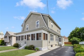 19 Bouvier Avenue, Lincoln, RI 02838