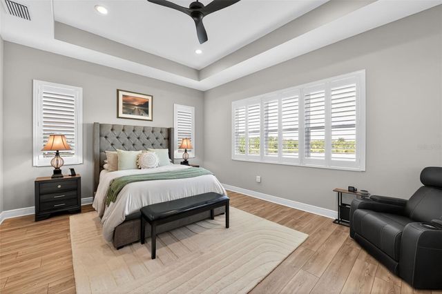 10253 CANAVERAL CIRCLE, Sarasota, FL 34241