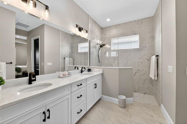 10253 CANAVERAL CIRCLE, Sarasota, FL 34241