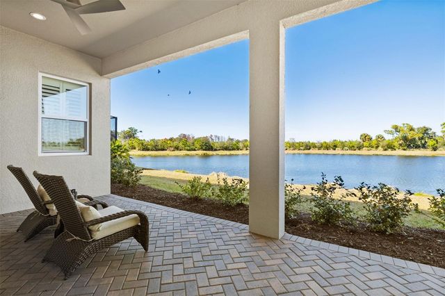 10253 CANAVERAL CIRCLE, Sarasota, FL 34241