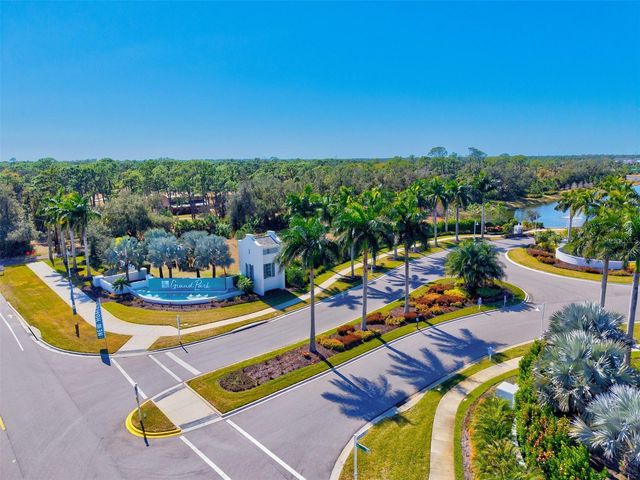 10253 CANAVERAL CIRCLE, Sarasota, FL 34241