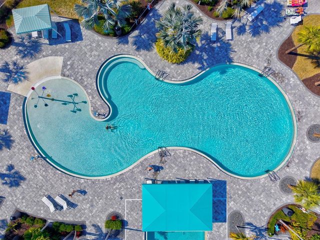 10253 CANAVERAL CIRCLE, Sarasota, FL 34241