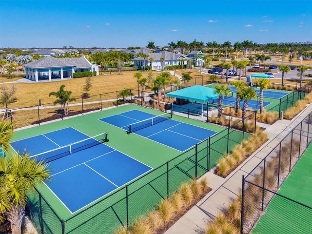 10253 CANAVERAL CIRCLE, Sarasota, FL 34241