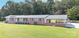 668 Meadowood Street, Hudson, NC 28638