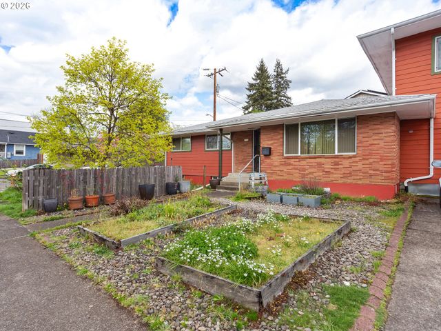 3710 Se 49TH Ave, Portland, OR 97206