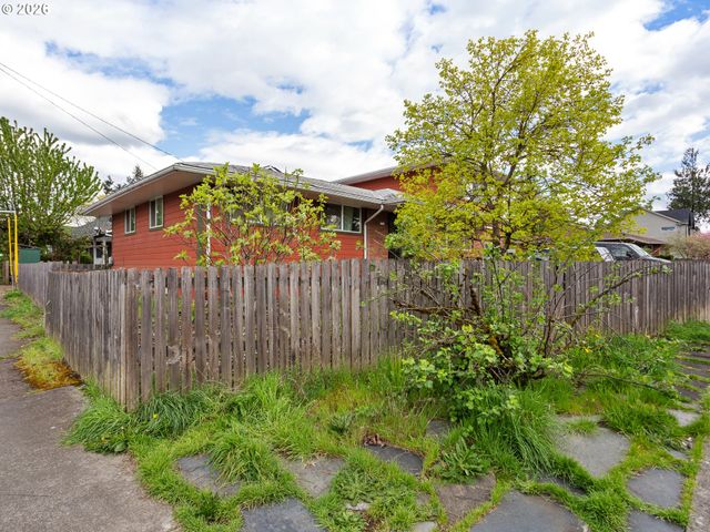 3710 Se 49TH Ave, Portland, OR 97206