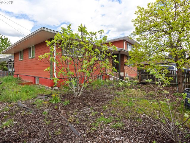 3710 Se 49TH Ave, Portland, OR 97206
