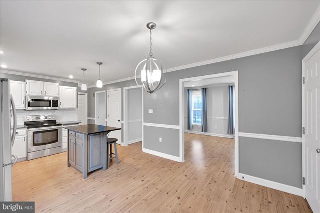 52 LOCUST LN, Willow Street, PA 17584