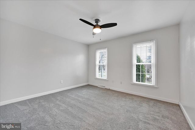 52 LOCUST LN, Willow Street, PA 17584