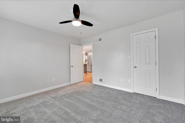 52 LOCUST LN, Willow Street, PA 17584