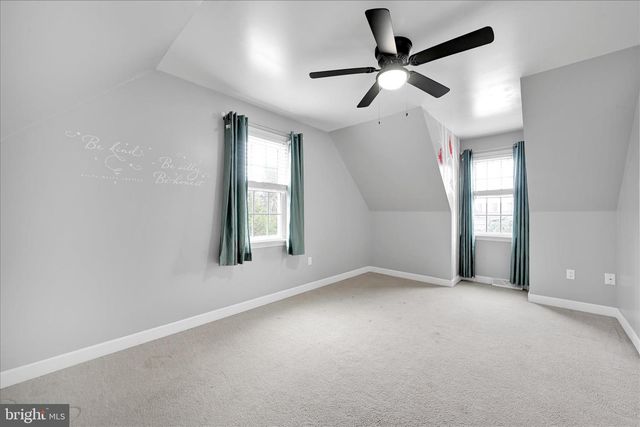 52 LOCUST LN, Willow Street, PA 17584