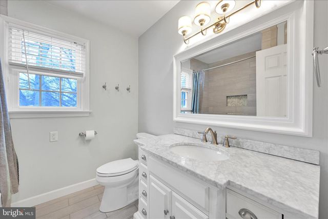 52 LOCUST LN, Willow Street, PA 17584