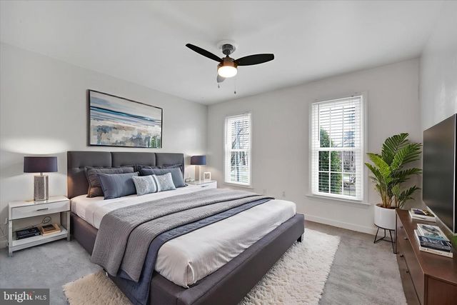 52 LOCUST LN, Willow Street, PA 17584