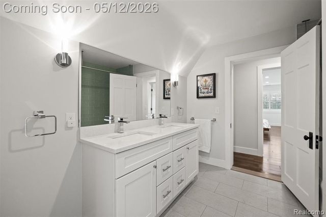6390 Commerce Road, West Bloomfield, MI 48324