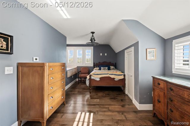 6390 Commerce Road, West Bloomfield, MI 48324