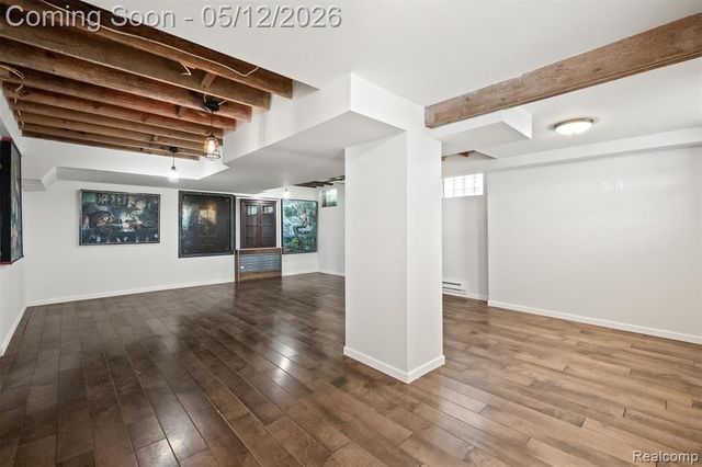 6390 Commerce Road, West Bloomfield, MI 48324