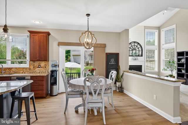 1315 JAMESTOWN DR, Coatesville, PA 19320
