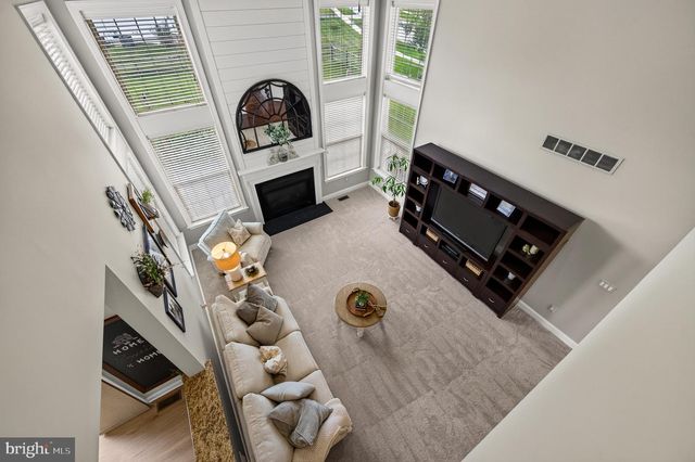 1315 JAMESTOWN DR, Coatesville, PA 19320