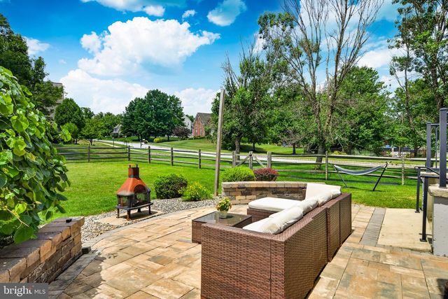 1315 JAMESTOWN DR, Coatesville, PA 19320