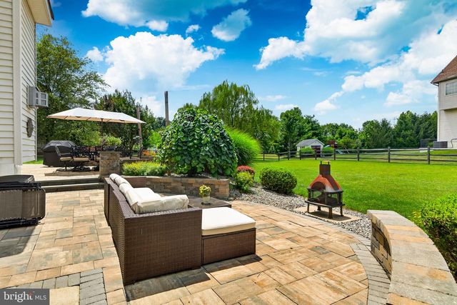 1315 JAMESTOWN DR, Coatesville, PA 19320