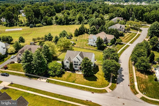 1315 JAMESTOWN DR, Coatesville, PA 19320