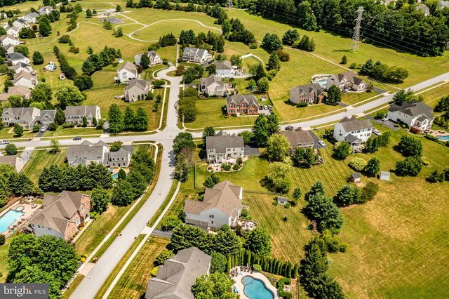 1315 JAMESTOWN DR, Coatesville, PA 19320