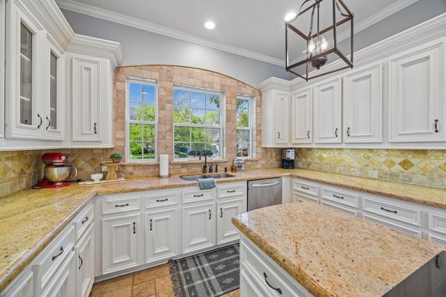 5914 Rapid Creek Court, Kingwood, TX 77345