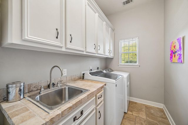 5914 Rapid Creek Court, Kingwood, TX 77345