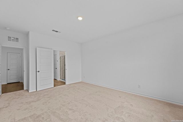 438 Nightingale Ave, Marion, TX 78124