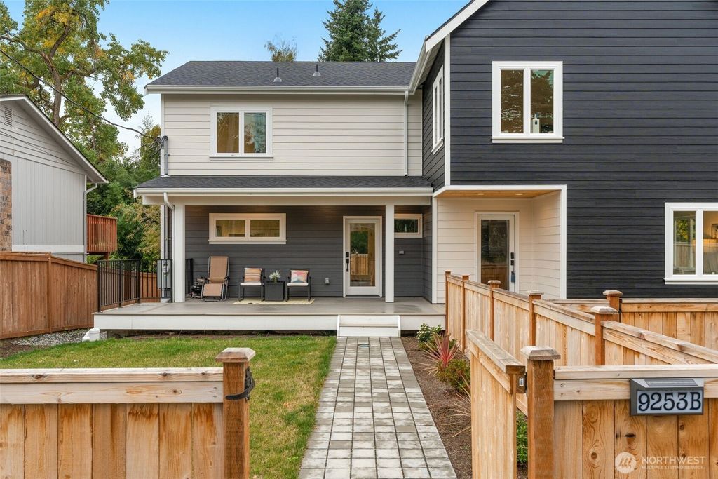 9253 6th Avenue NW #b, Seattle, WA 98117