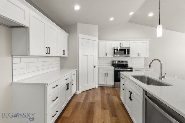 1107 Melissa Way, Belgrade, MT 59714