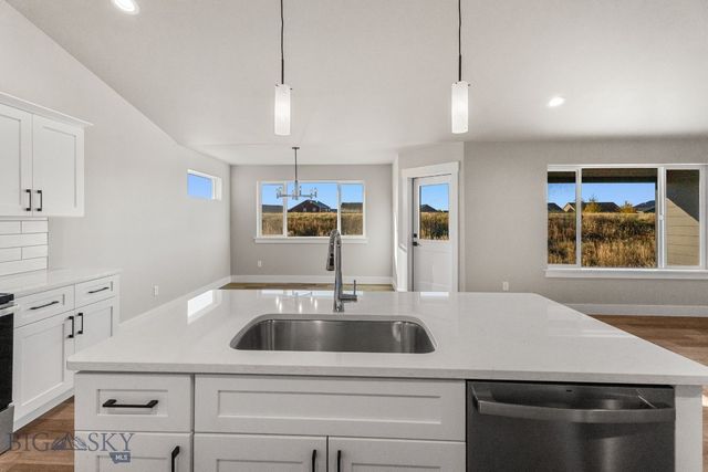 1107 Melissa Way, Belgrade, MT 59714