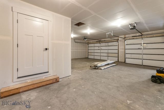 1107 Melissa Way, Belgrade, MT 59714