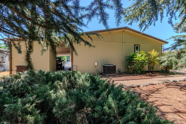 215 Tolman Creek Road SPC 10, Ashland, OR 97520