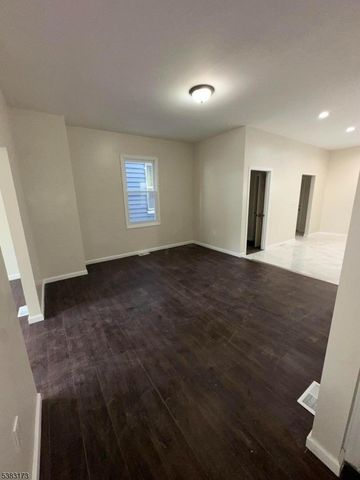 377 Littleton Ave, Newark City, NJ 07103