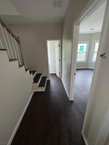 377 Littleton Ave, Newark City, NJ 07103